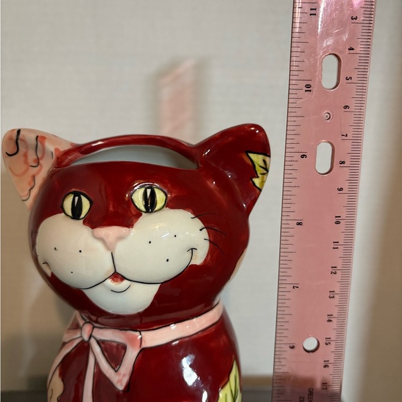Vintage Ganz Bella Casa Ceramic Cat Shaped Maroon Flower Rose Painted Vase - Picture 7 of 7